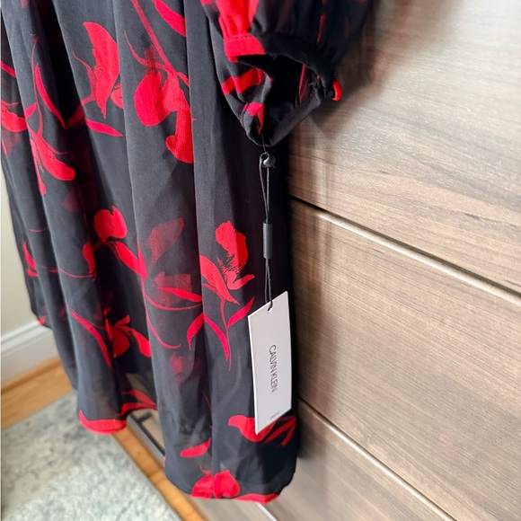 NWT Calvin Klein Black Shift Dress with Red Floral Design - Picture 3 of 11